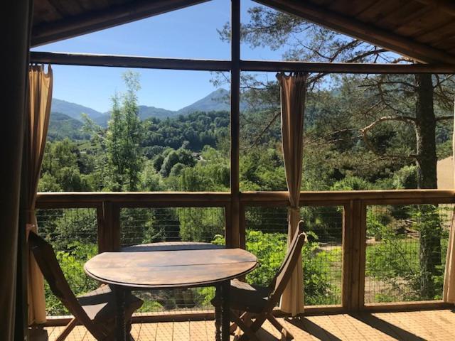 Camping-Gites Au Songe Du Valier Seix Exterior foto